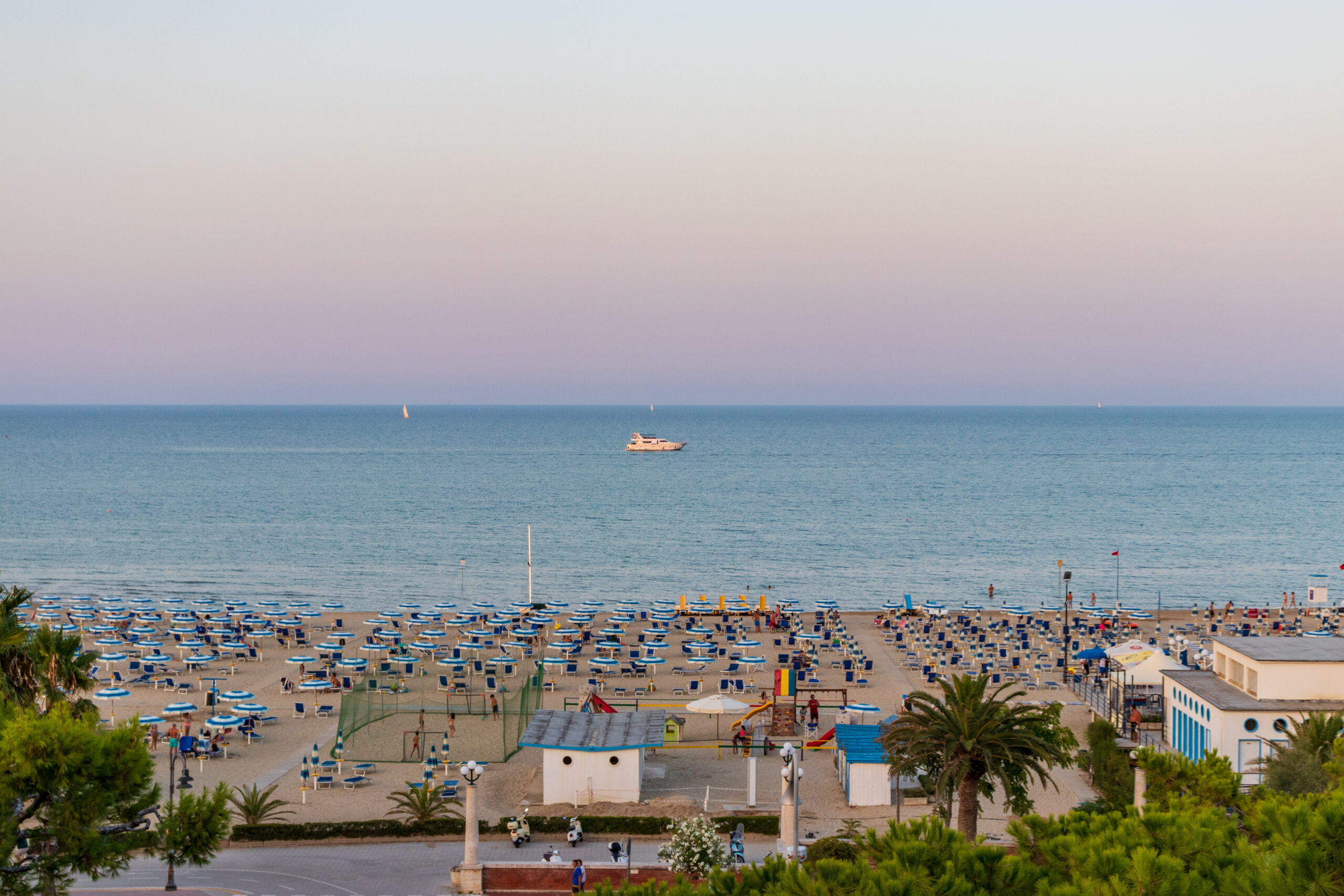 Al momento stai visualizzando I balneari Apuoversiliesi promuovono campagna social contro le gare